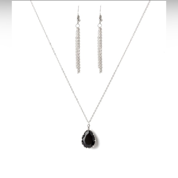 paparazzi Jewelry - Paparazzi Metro Twinkle Black and Silver Necklace Earrings Jewelry Set New